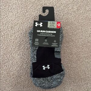 Under Armor Run Cushion No Show Tab women’s size 6-10 Men size 7-8.5 3 Pack